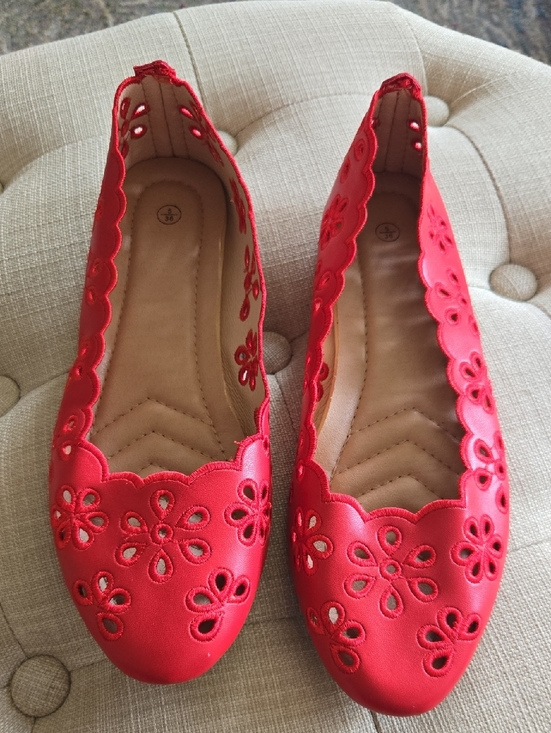 Shoes - Red Floral Cutout Women's Ballet Flats